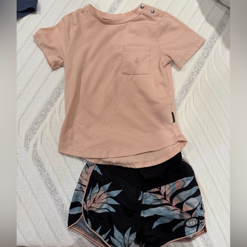Volcom T-Shirt and Swim Shorts Set